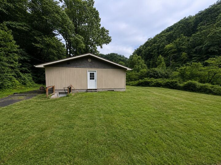 Property Photo:  97 Sawyers Road  KY 41540 