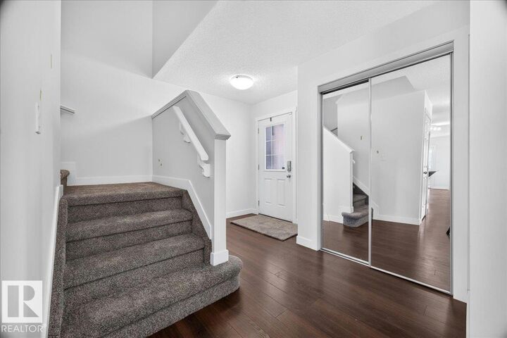 Property Photo:  3017 Harvey Crescent NW  AB T6M 0N2 
