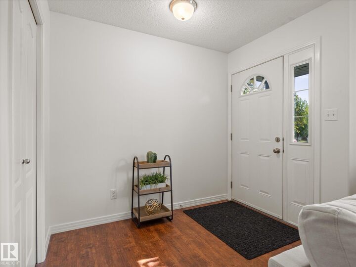 Photo de la propriété: 1502 Grant Way NW AB T5T 6M9