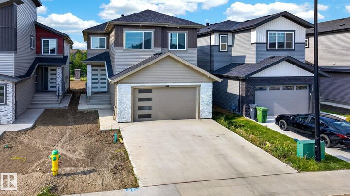 Property Photo:  3926 41 Avenue  AB T4X 3B6 