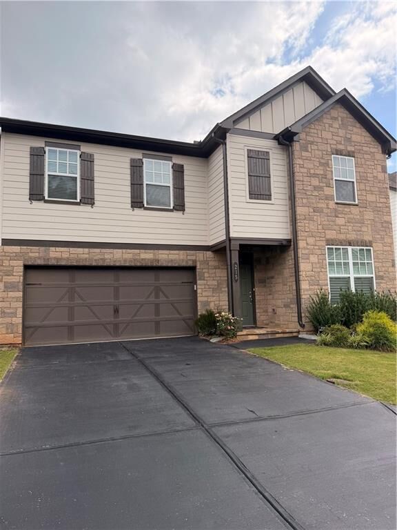 Property Photo:  215 Foxhill Drive  GA 30534 