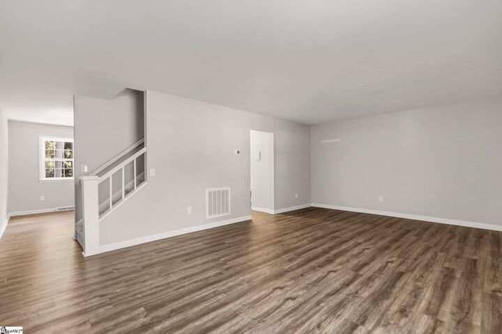 Property Photo: 815 Edwards Road Unit 10 SC 29615
