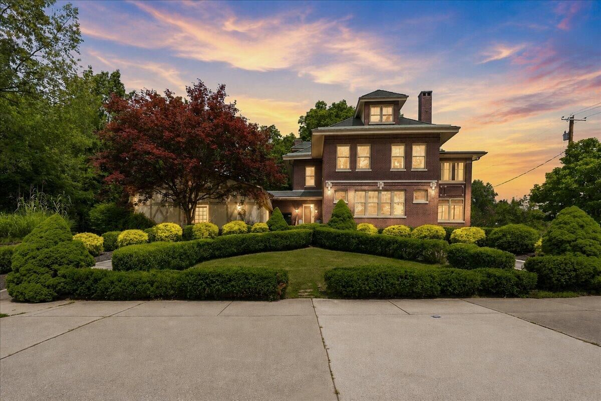 Property Photo:  229 E Morgan Avenue  IN 46304 