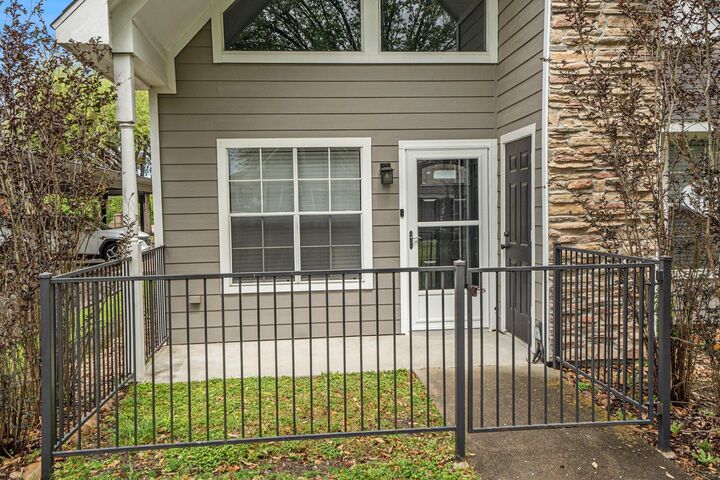 Property Photo:  211 Hunt Road 211  TX 77521 