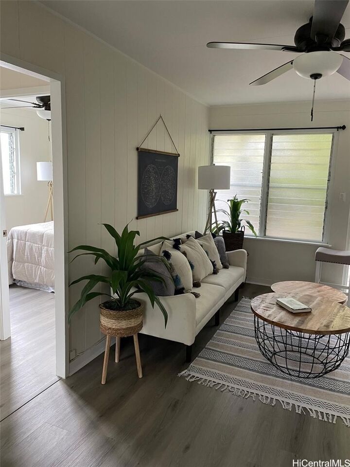 Property Photo: 725 Kihapai Place B1 HI 96734