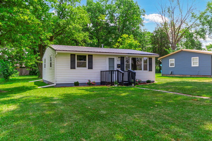 Property Photo:  824 Webster Street  MO 65265 