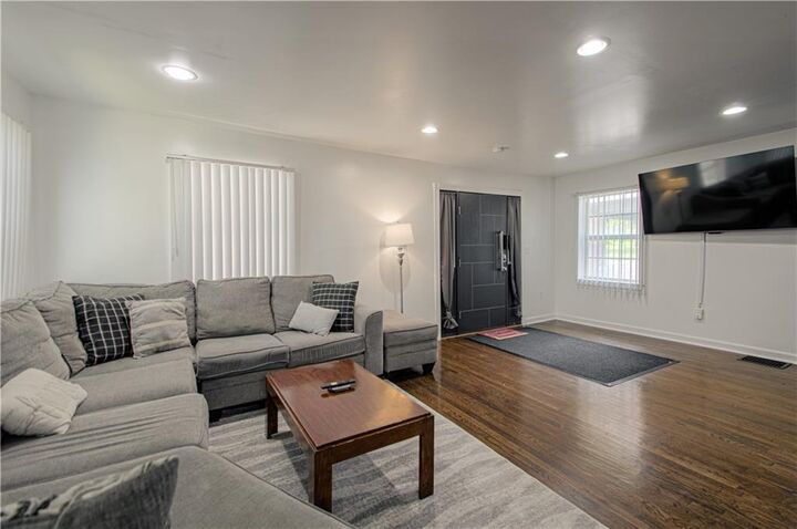 Property Photo:  4910 Paseo Boulevard  MO 64110 