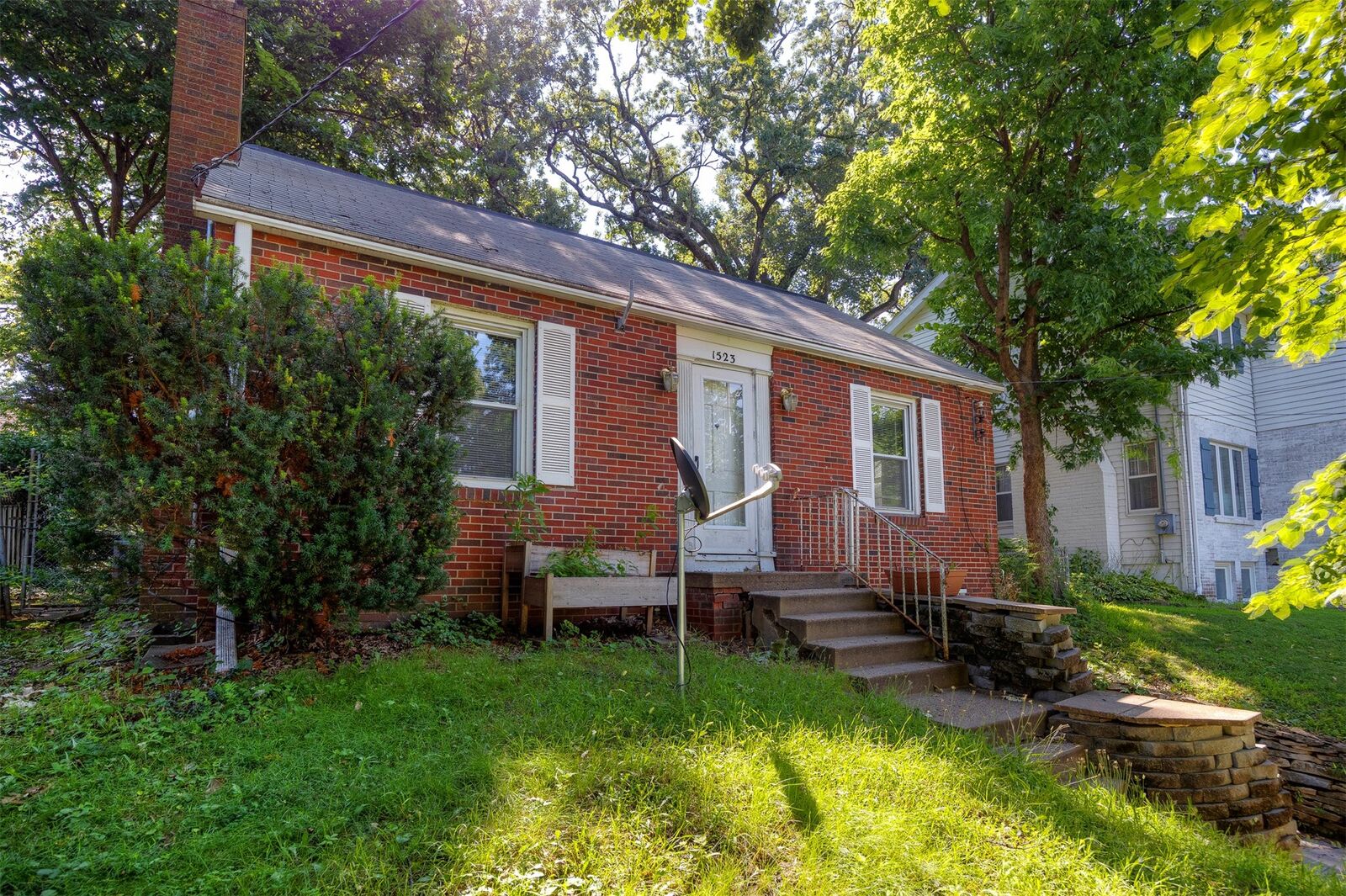 Property Photo:  1543 41st Place  IA 50311 