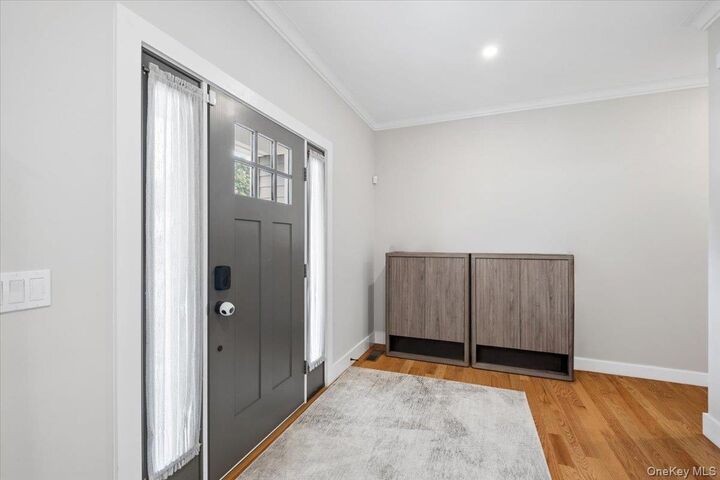 Property Photo:  9 Beverly Road  NY 10567 