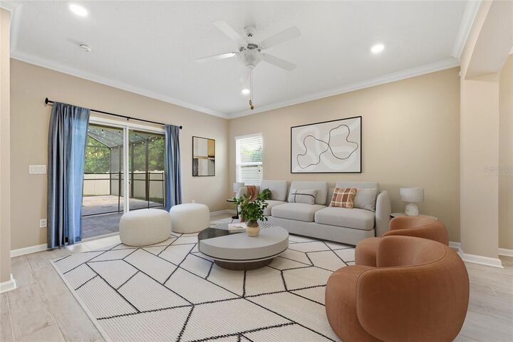 Property Photo: 2408 Las Calinas Boulevard FL 32095