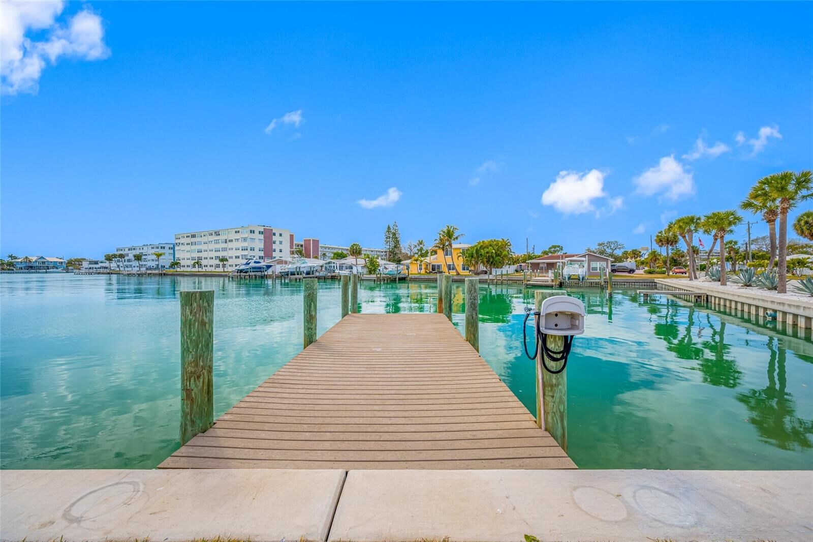 Property Photo: 370 59th Avenue FL 33706