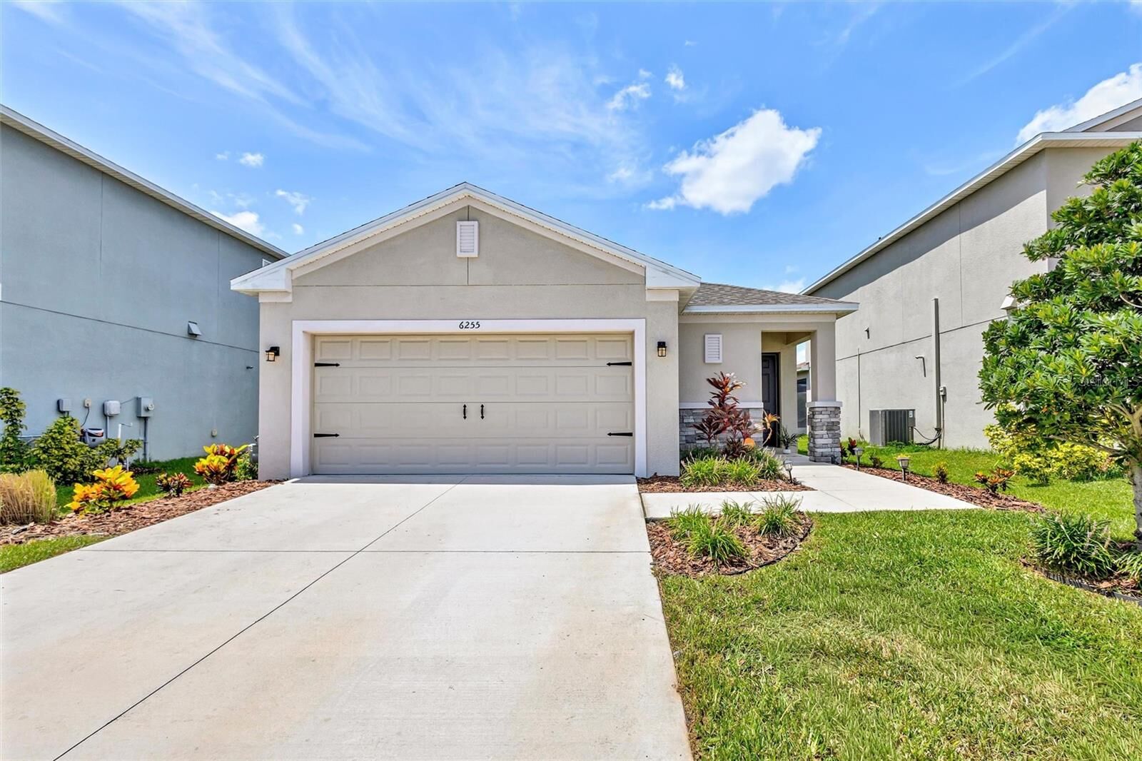 Property Photo:  6255 Springmont Loop  FL 34221 