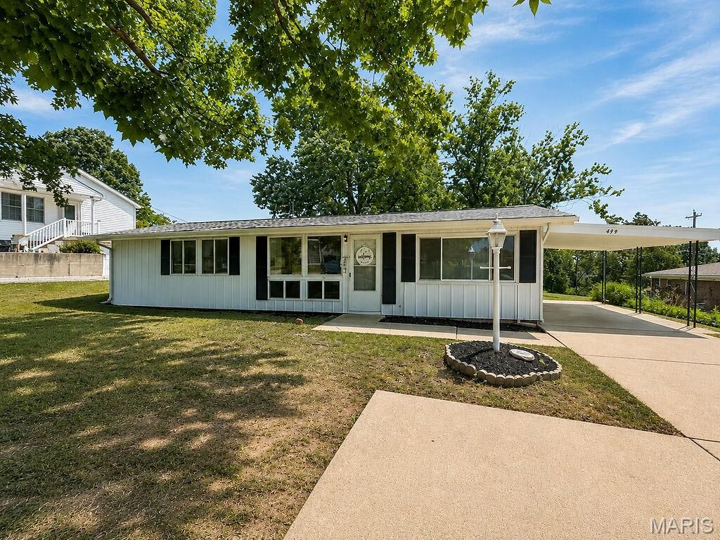 Property Photo: 306 Sunshine Drive MO 63028