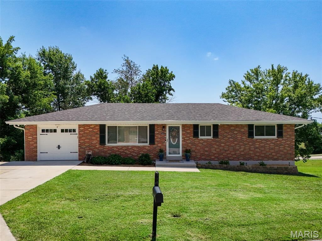 Property Photo:  2571 Willow Drive  MO 63010 
