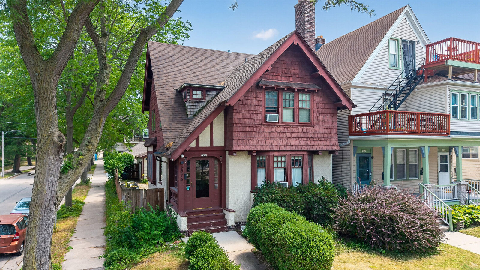Property Photo:  2976 N Cramer St  WI 53211 