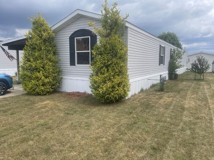 Property Photo: 1322 Windridge Lane MI 49412
