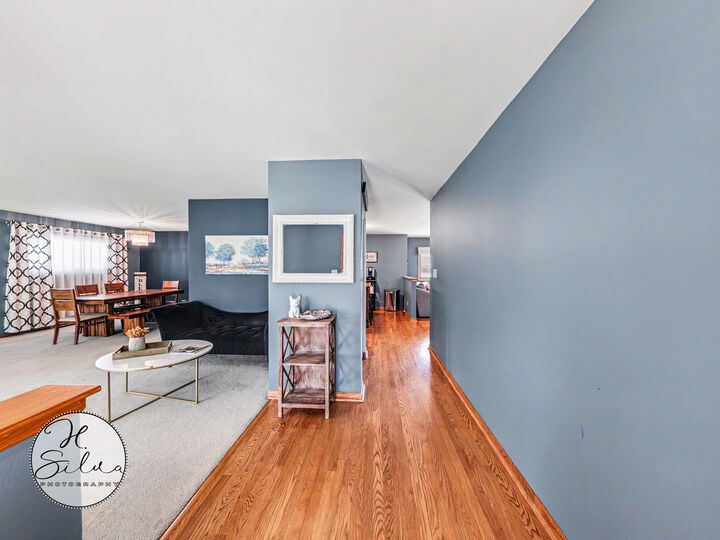 Property Photo:  4402 Sycamore Lane  IL 60008 
