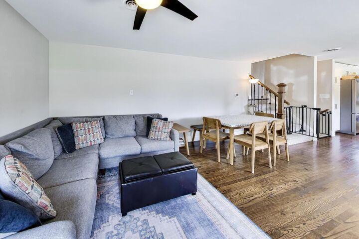 Property Photo: 703 Webster Avenue IL 60187