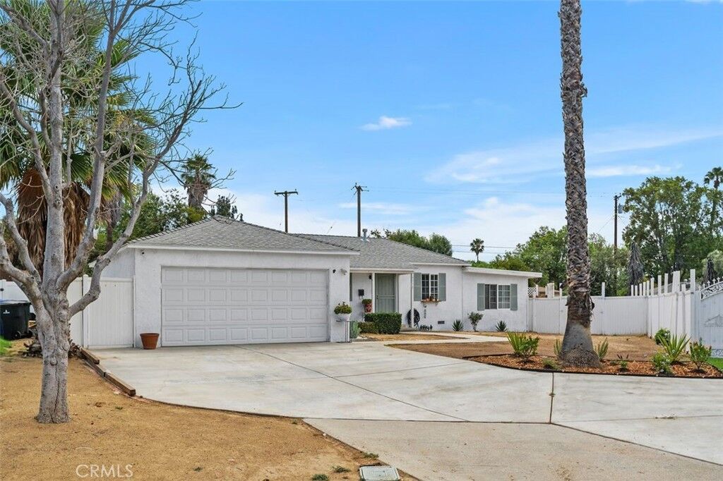 Property Photo:  6050 Colonial  CA 92506 