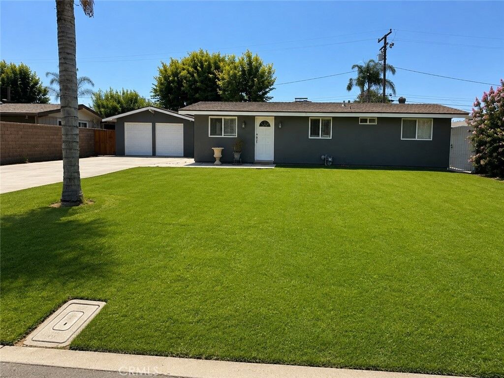 Property Photo:  1582 Garland Avenue  CA 92780 