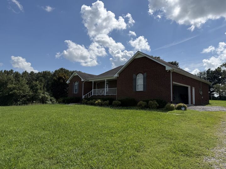 Property Photo: 216 Jones Ln TN 37110