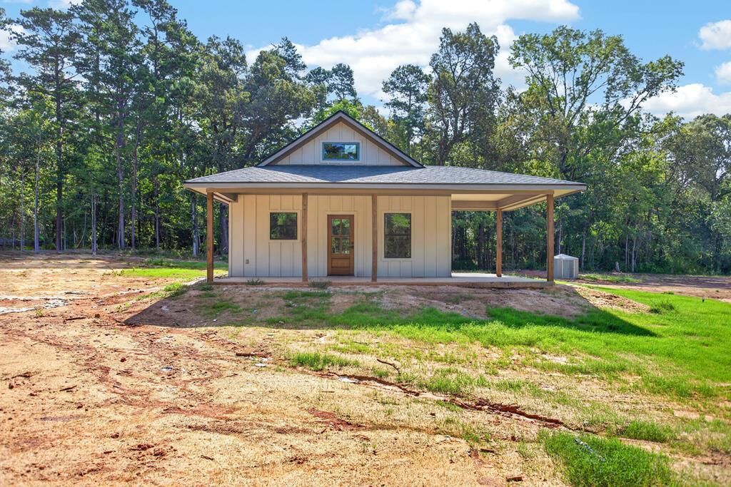 Property Photo:  510 County Road 837  TX 75964 