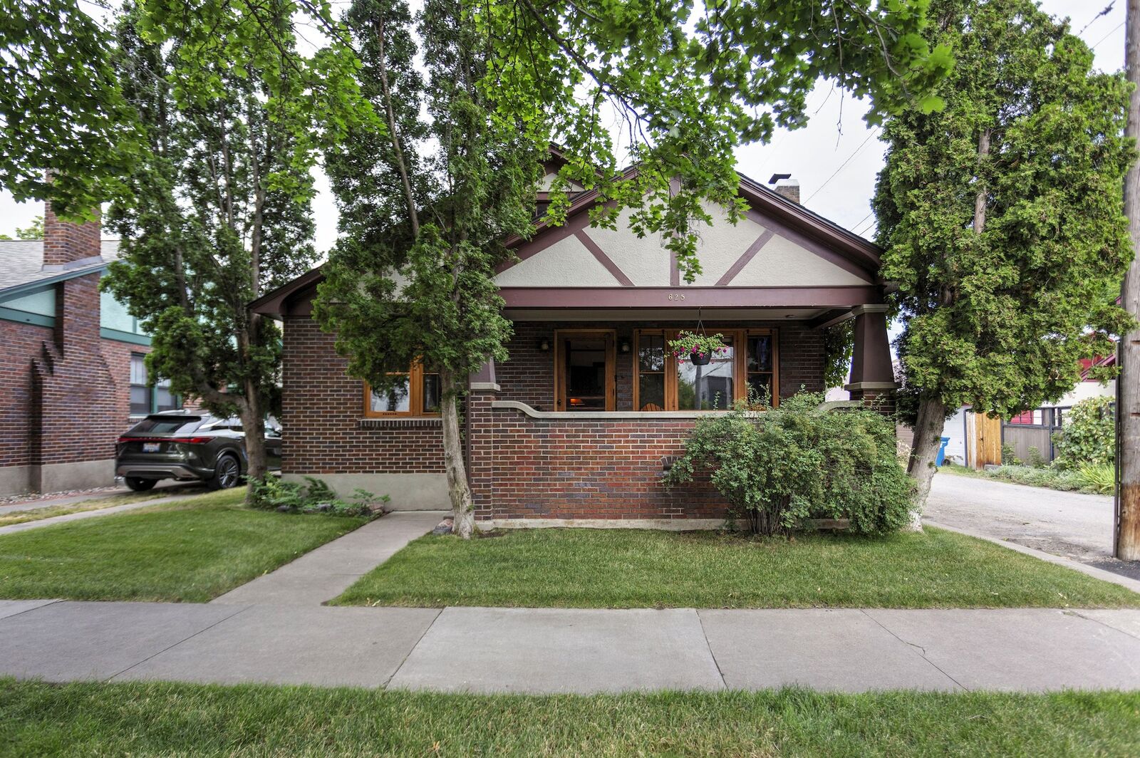 Property Photo: 625 Gerald Avenue MT 59801