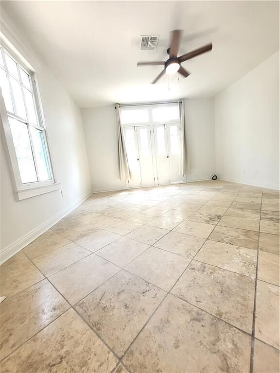 Property Photo: 1103 Third Street A LA 70130