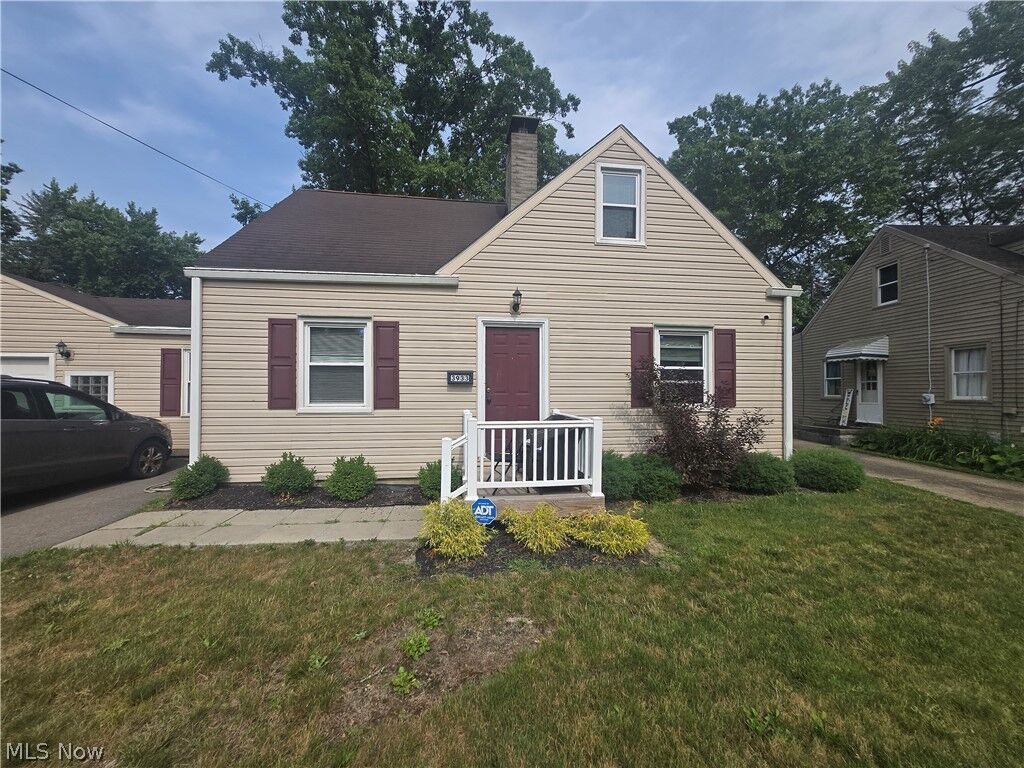 Property Photo:  3933 Sylvia Lane  OH 44511 