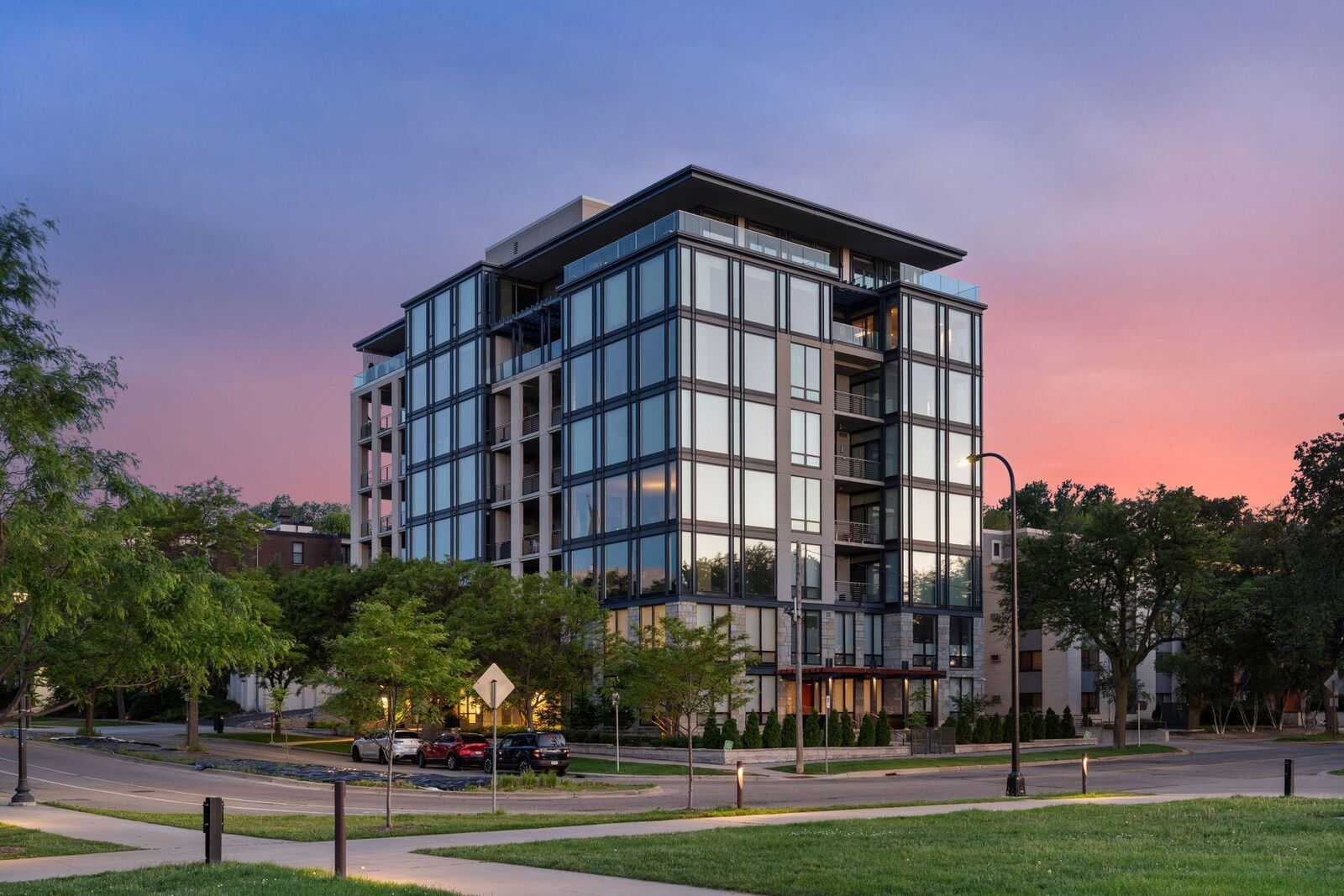 Property Photo: 301 Kenwood Parkway 601 MN 55403