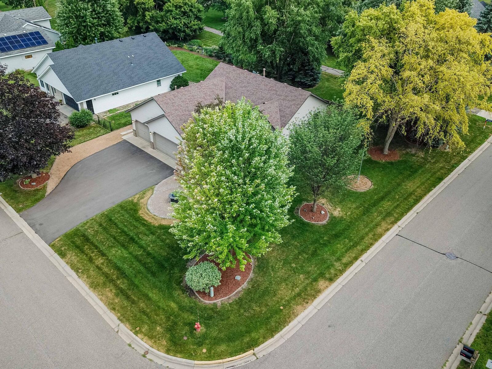 Property Photo: 1449 Aretz Court MN 55386