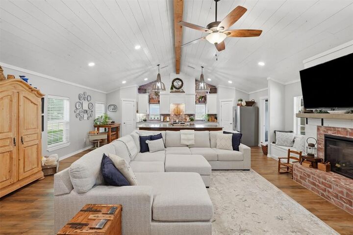Photo de la propriété:  1313 Porter Court  TX 76048 