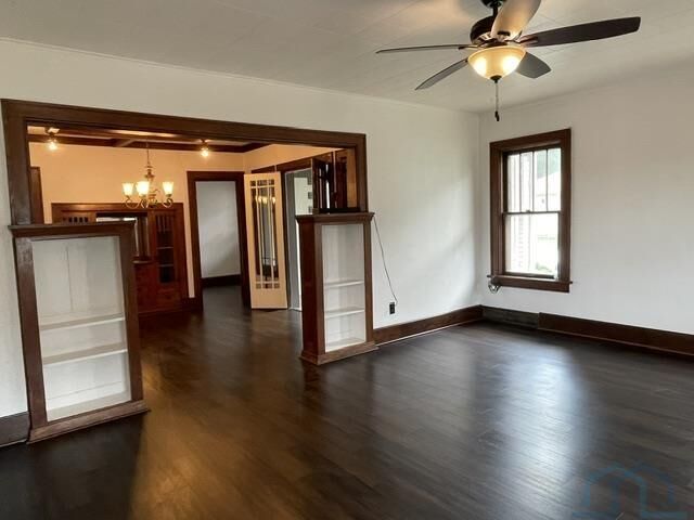 Property Photo:  2410 S Clinton  IA 51106 