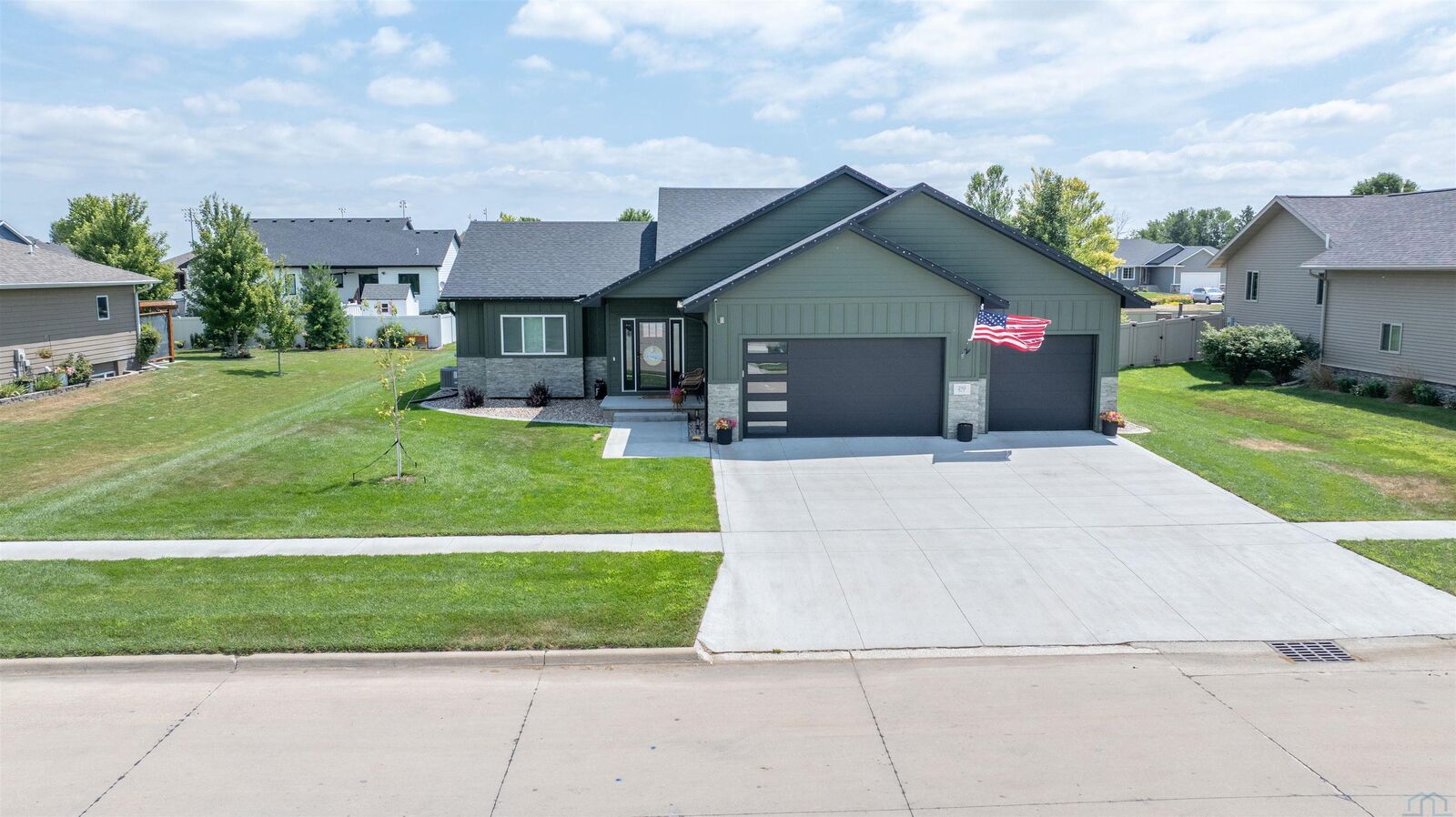 Property Photo: 210 Elm Street IA 51055
