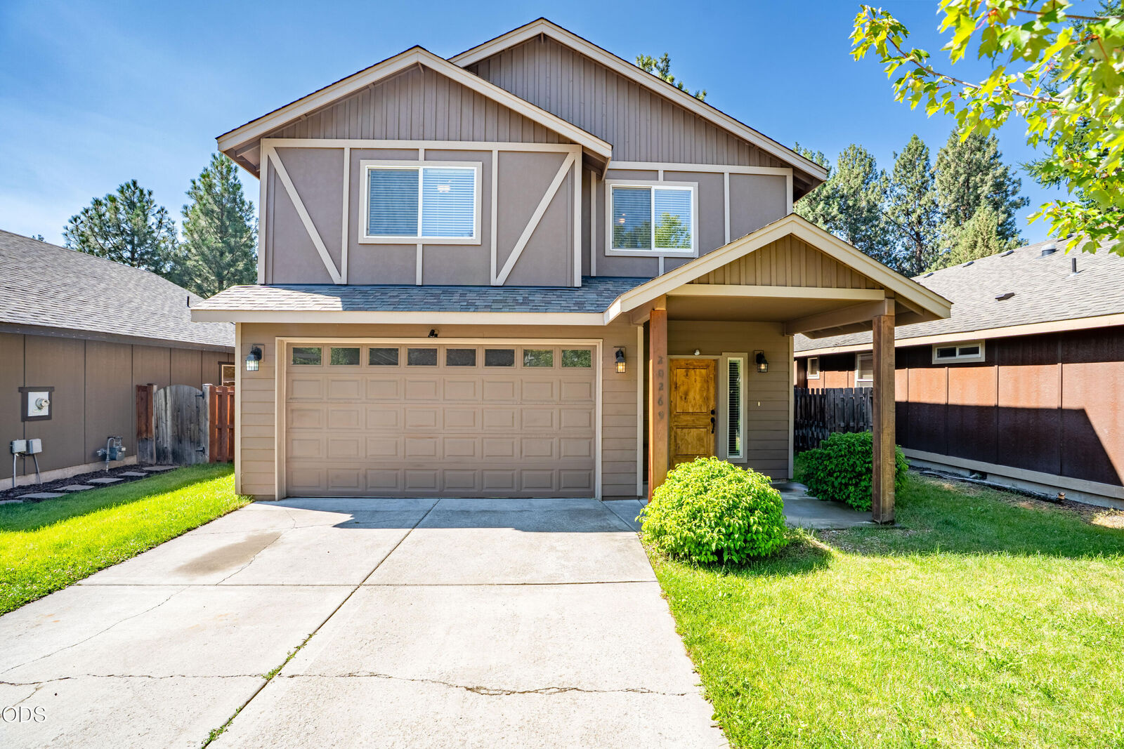 Property Photo:  20269 Knightsbridge Place  OR 97702 