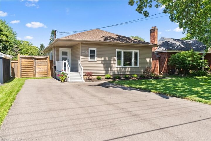 258 Sanatorium Road — photo 1