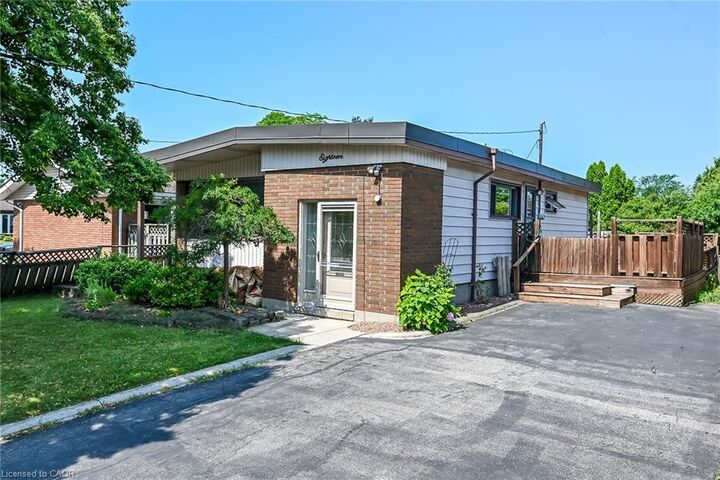 Property Photo: 18 Coral Drive ON L8V 2N5