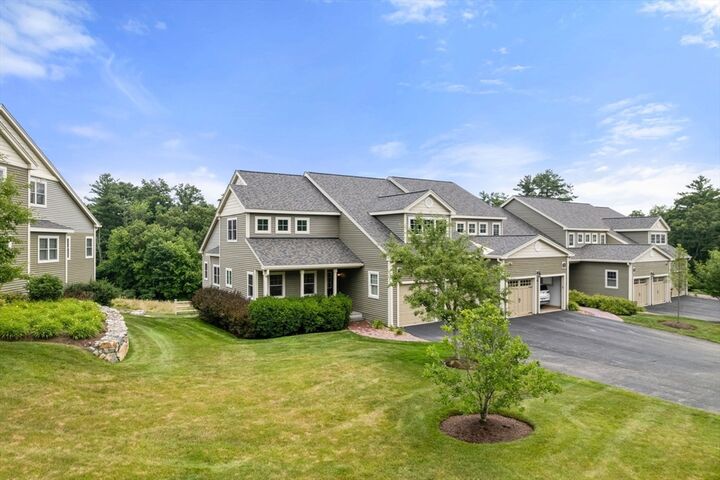 Property Photo:  32 Old Framingham Rd 35  MA 01776 