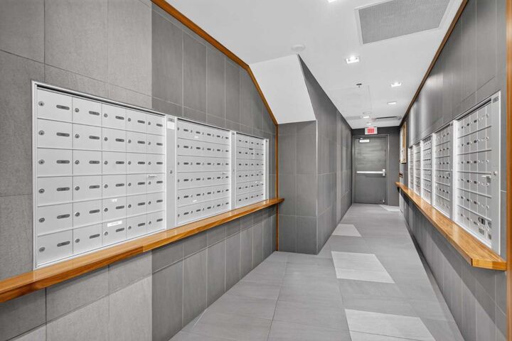 Property Photo: 1010 6 Street SW 303 AB T2R 1B4
