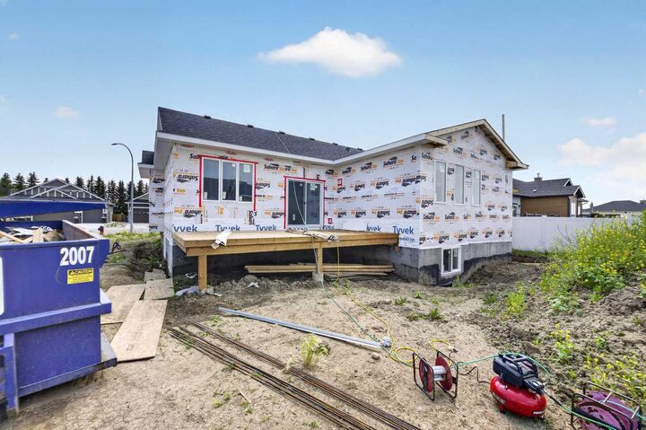 Property Photo: 38 Viceroy Crescent AB T4H 0G2