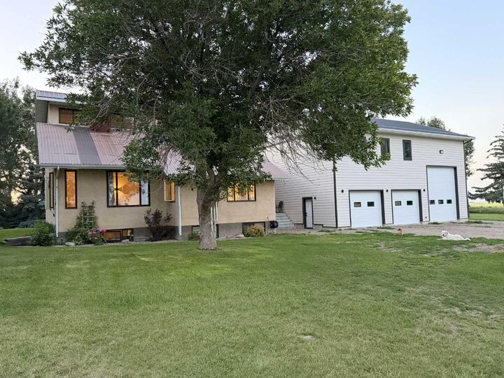 Property Photo: 83002 Rge Rd 194 AB T1M 1M8