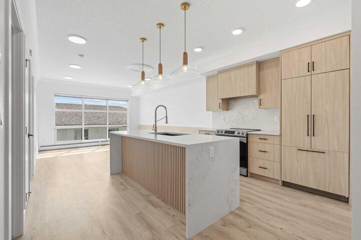 Property Photo:  370 Dieppe Drive SW 311  AB T3E 0E6 