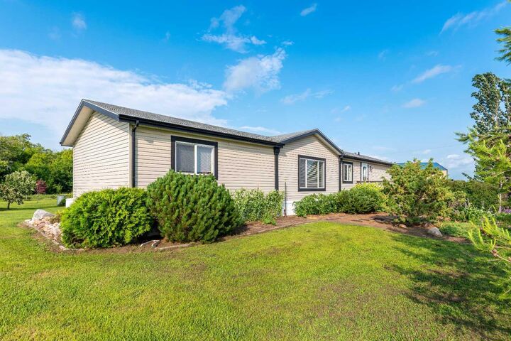 Property Photo:  46479 Range Road 3214  SK S0M 2J0 