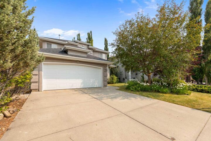 Property Photo: 151 Citadel Green NW AB T3G 4G5