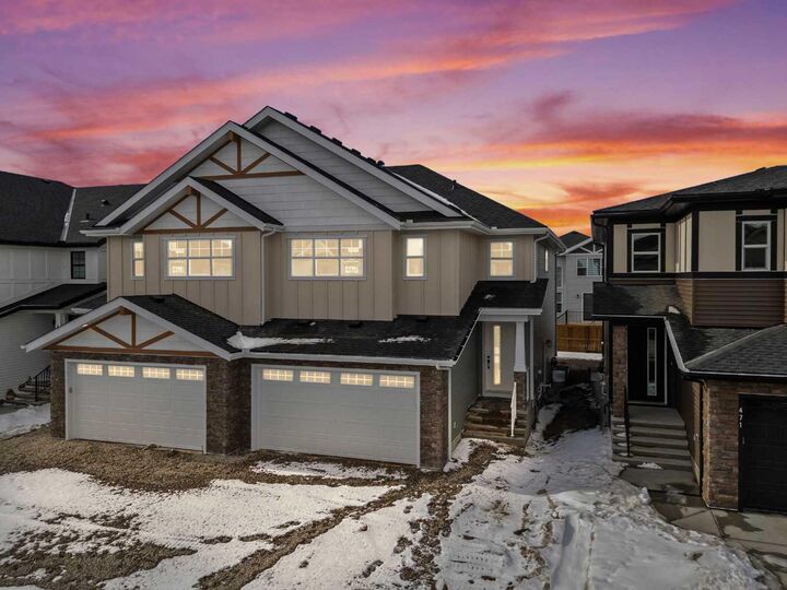 467 Kinniburgh Loop — photo 1