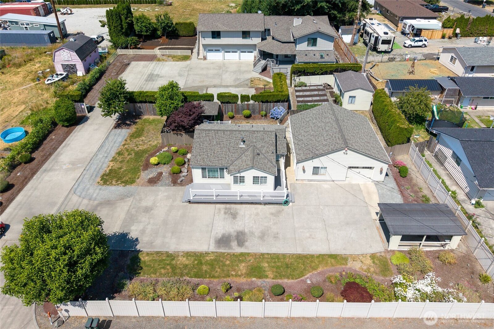 Property Photo: 4505 4507 72nd Street E WA 98443