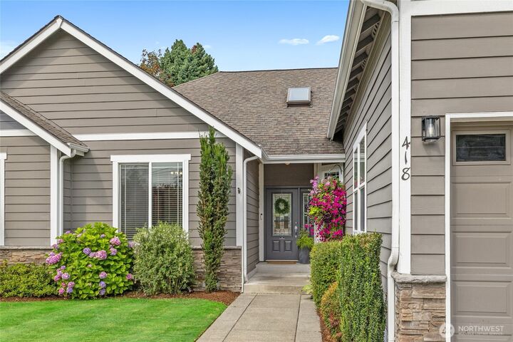 Property Photo: 418 20th Street NW WA 98371