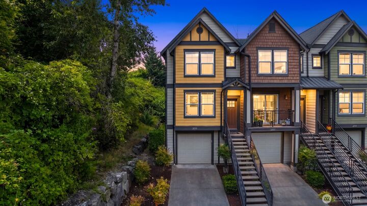 Property Photo: 2755 SW Sylvan Heights Drive WA 98106