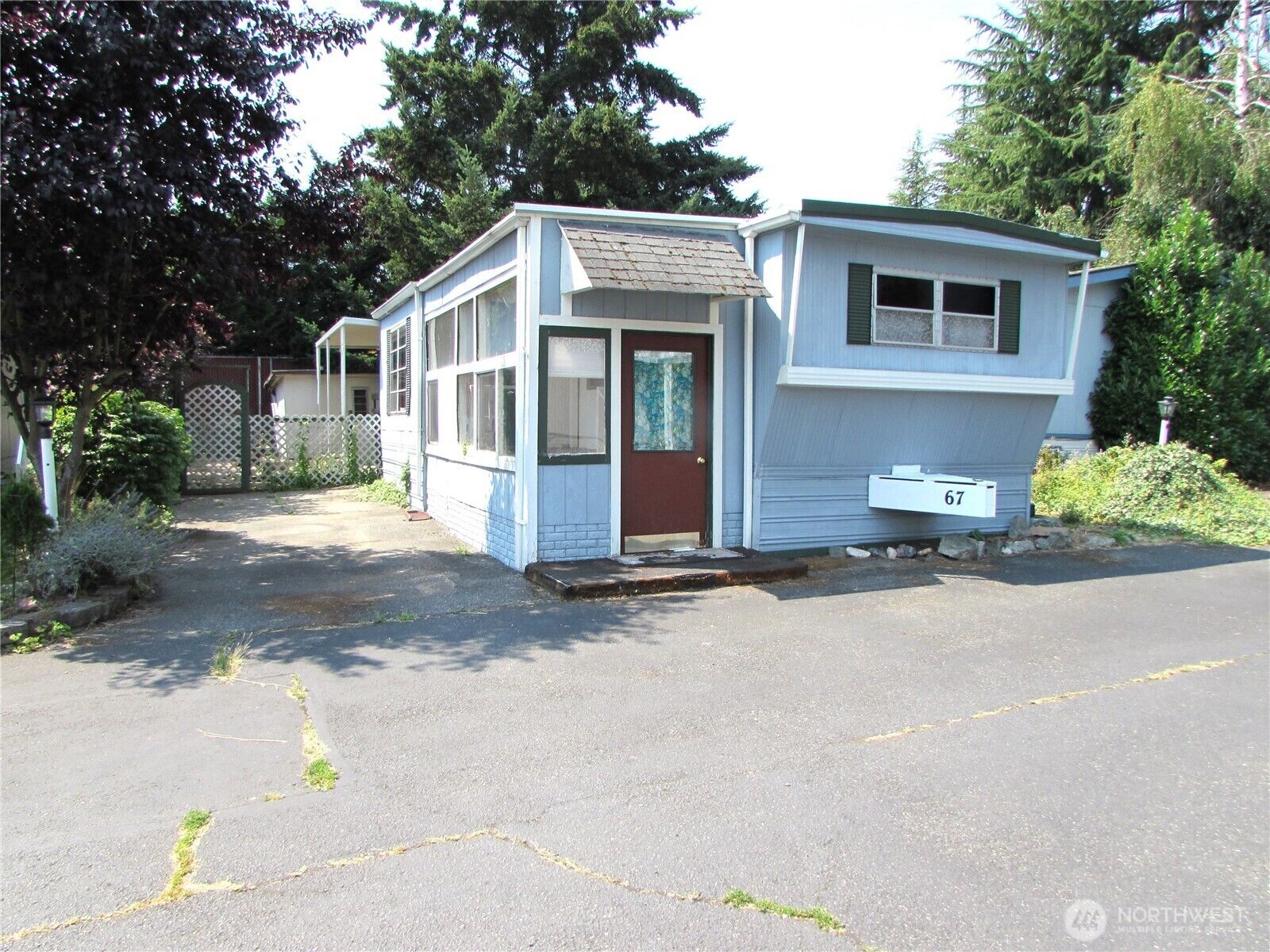Property Photo:  24222  54th Avenue W 67  WA 98043 