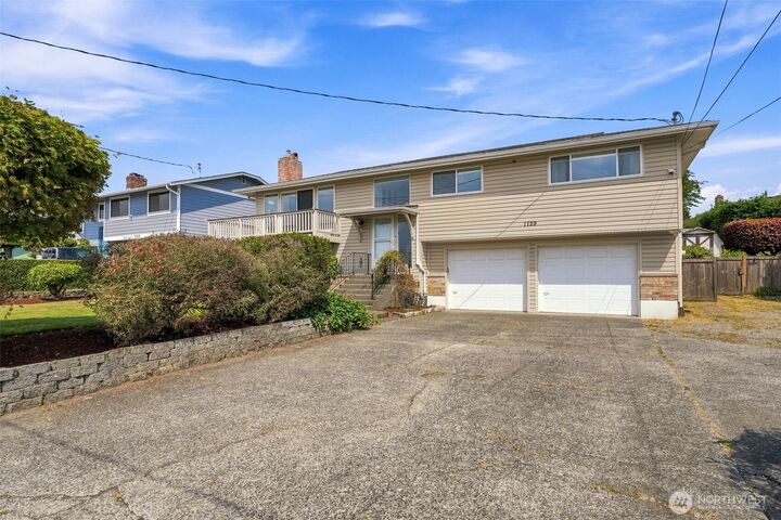 Property Photo: 1729 S Jackson Avenue WA 98465